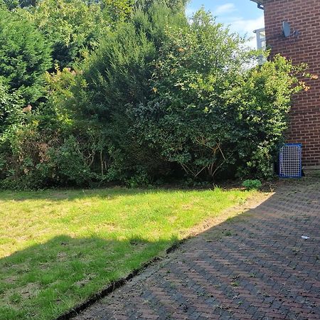 D Elmdon Homestay Shared 4 Bedrooms Birmingham Luaran gambar