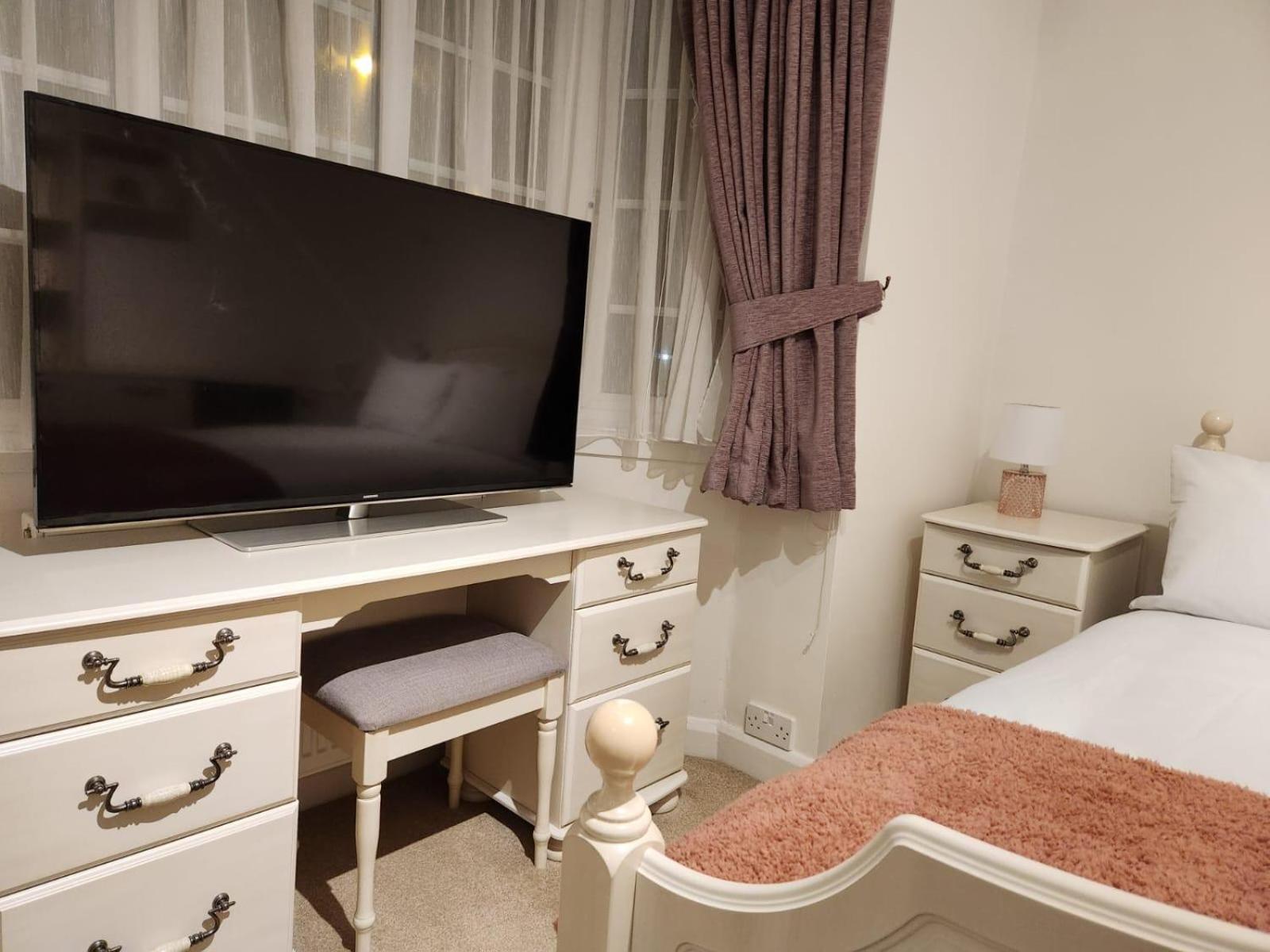 D Elmdon Homestay Shared 4 Bedrooms Birmingham Luaran gambar