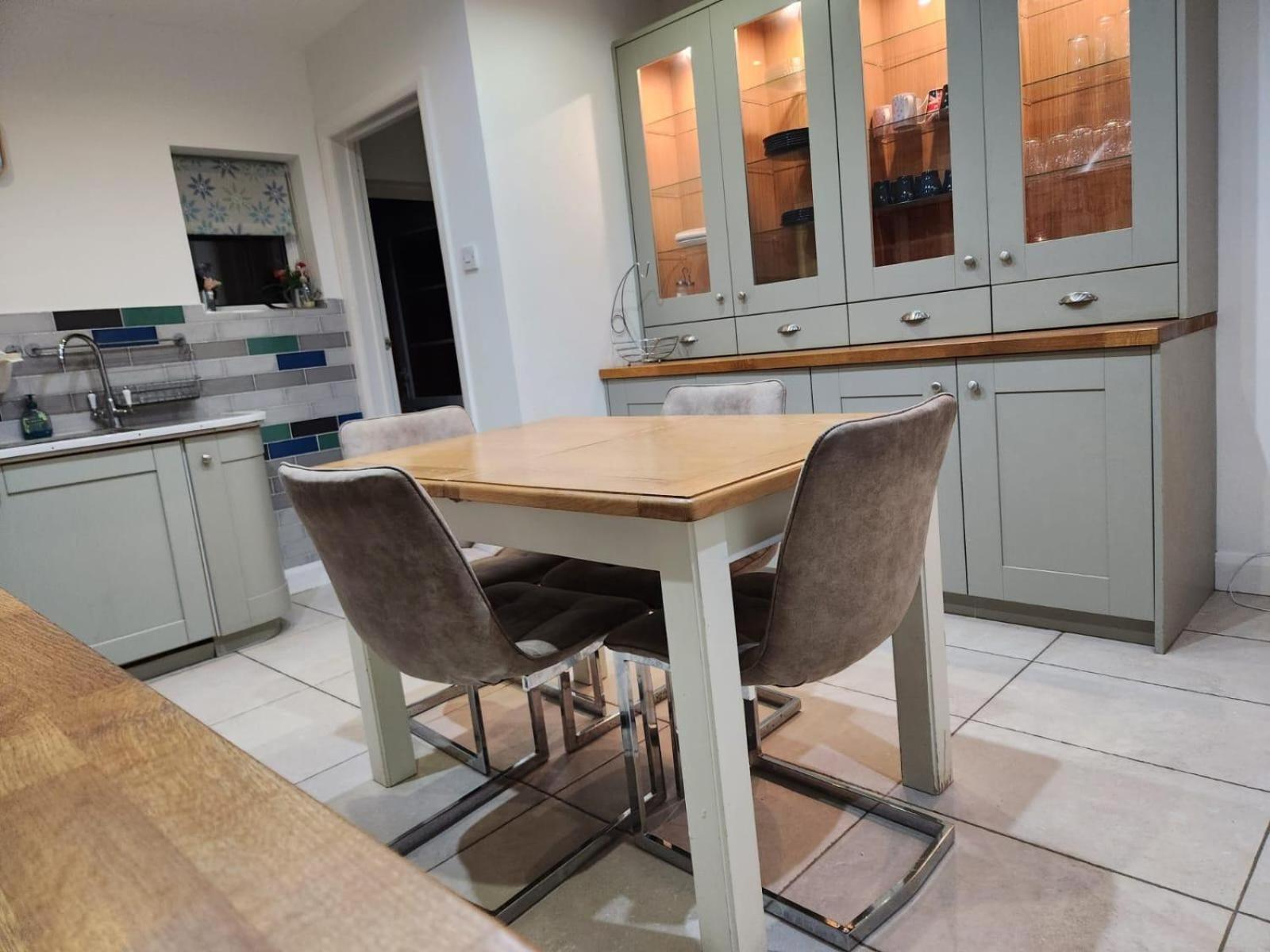 D Elmdon Homestay Shared 4 Bedrooms Birmingham Luaran gambar