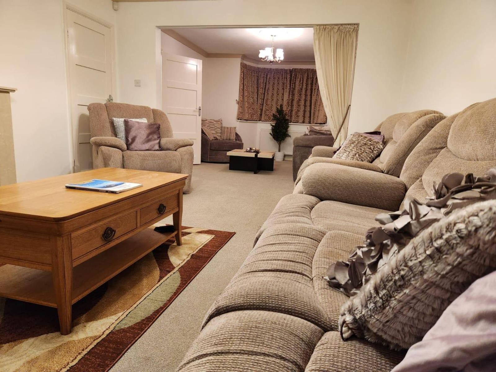 D Elmdon Homestay Shared 4 Bedrooms Birmingham Luaran gambar