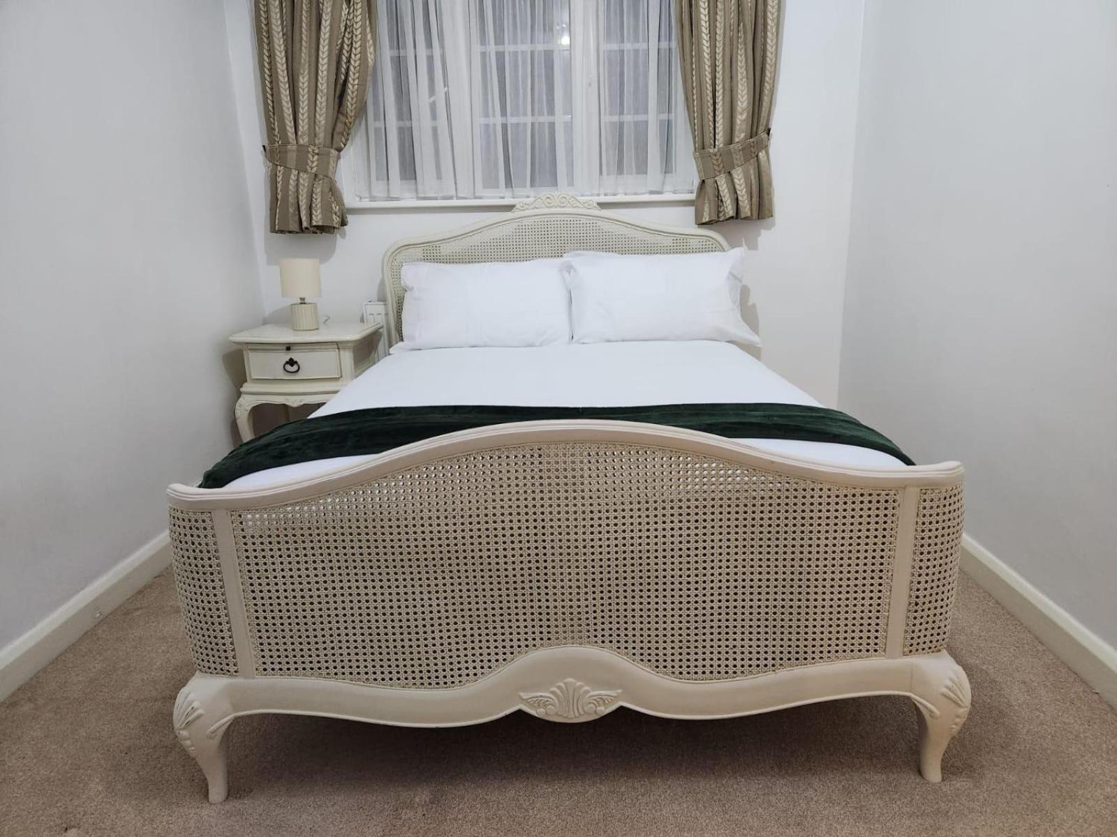 D Elmdon Homestay Shared 4 Bedrooms Birmingham Luaran gambar
